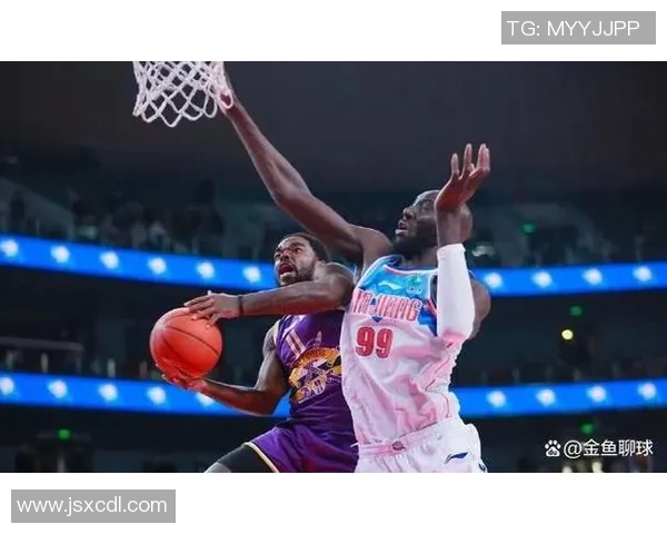 上海篮球队全方位压制对手的优势与不足分析 上海篮球队全方位压制对手的优势与不足分析
