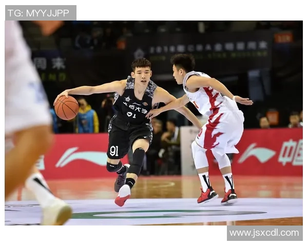 深圳篮球队在挑战赛中的团队协作表现分析与点评