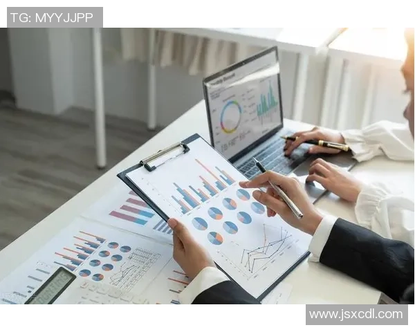 北京羽毛球队与武汉羽毛球队赛后复盘力量对比分析与战术总结