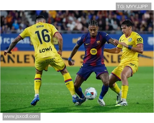 足球TPE引领新潮流探索足球产业发展新机遇与挑战