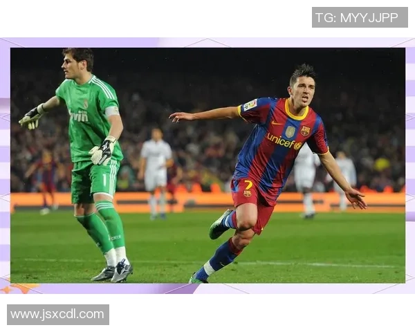 足球无奈：当梦想与现实交错时的无声叹息与坚持